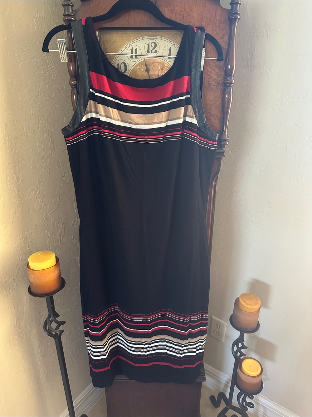 Whit House Black Market Sleeveless Sheath Dress
